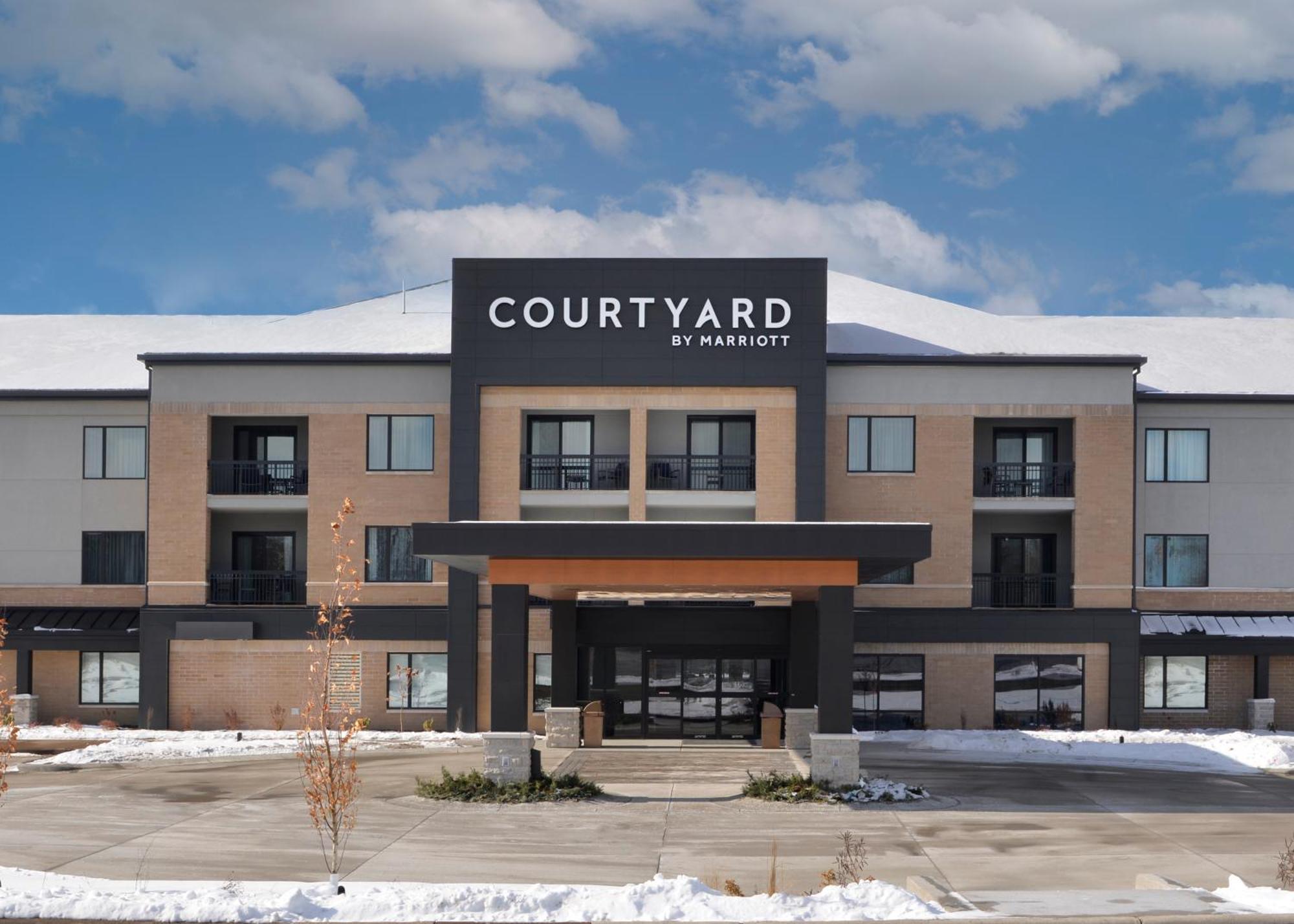 Courtyard Восау Екстер'єр фото